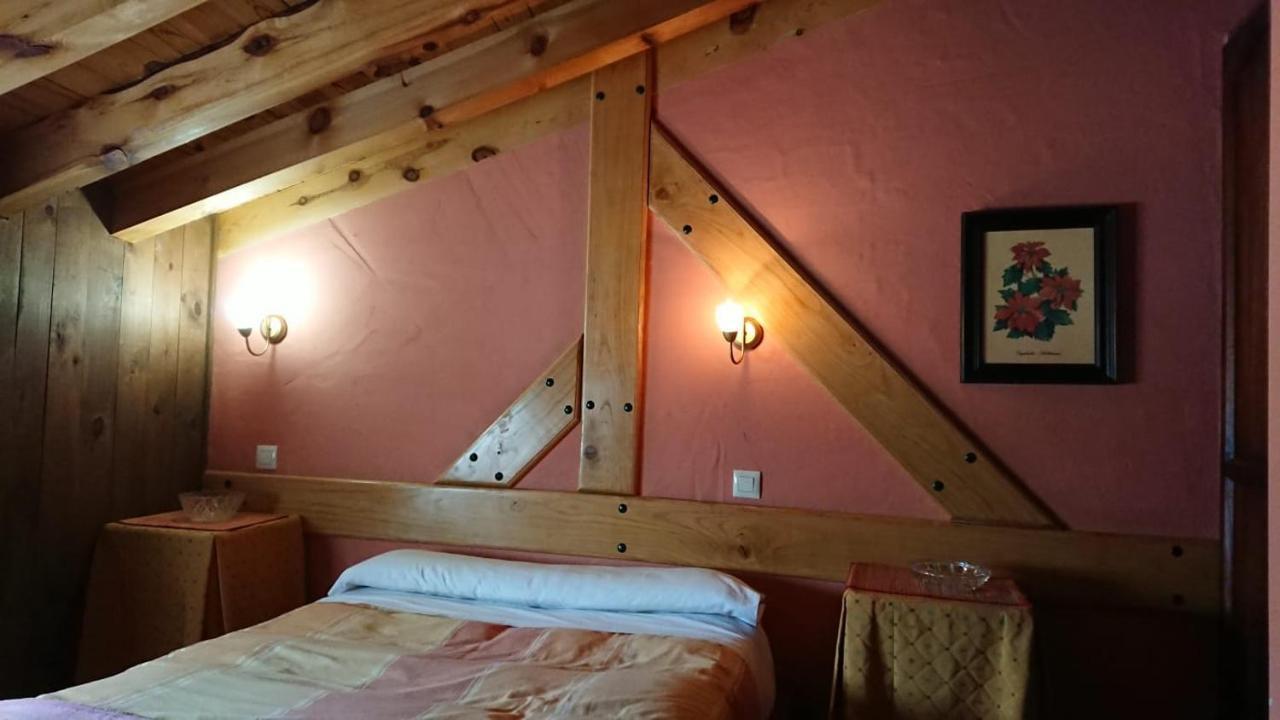 Artesano I Y III Guest House Navarredonda de Gredos Exterior photo