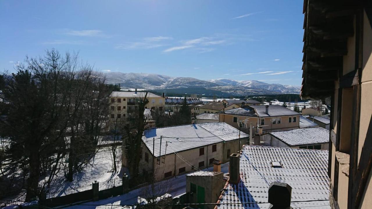 Artesano I Y III Guest House Navarredonda de Gredos Exterior photo