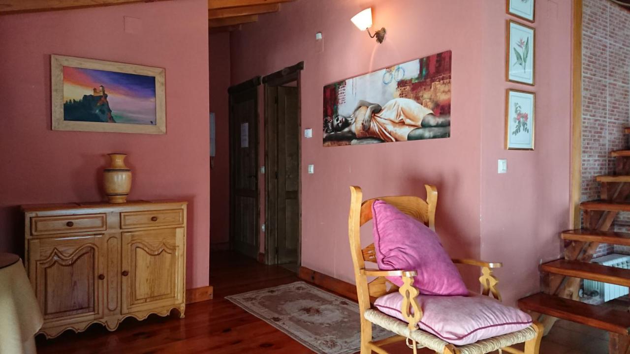 Artesano I Y III Guest House Navarredonda de Gredos Exterior photo