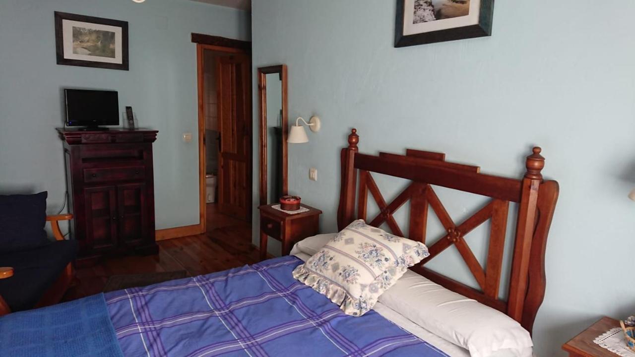 Artesano I Y III Guest House Navarredonda de Gredos Exterior photo